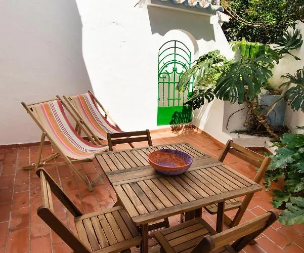 Bellavista Konukevi 3*